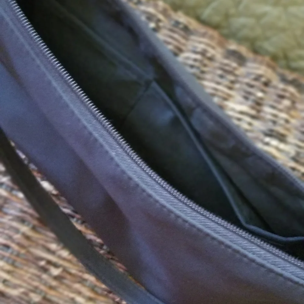 Cherokee Handbag😎 - Picture 5 of 6